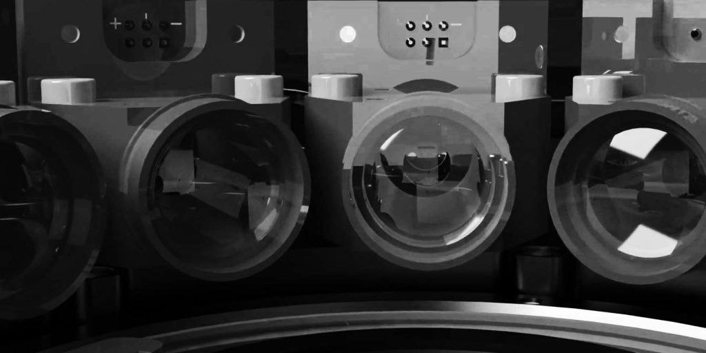 Photosensors for determining characteristic wavelengths