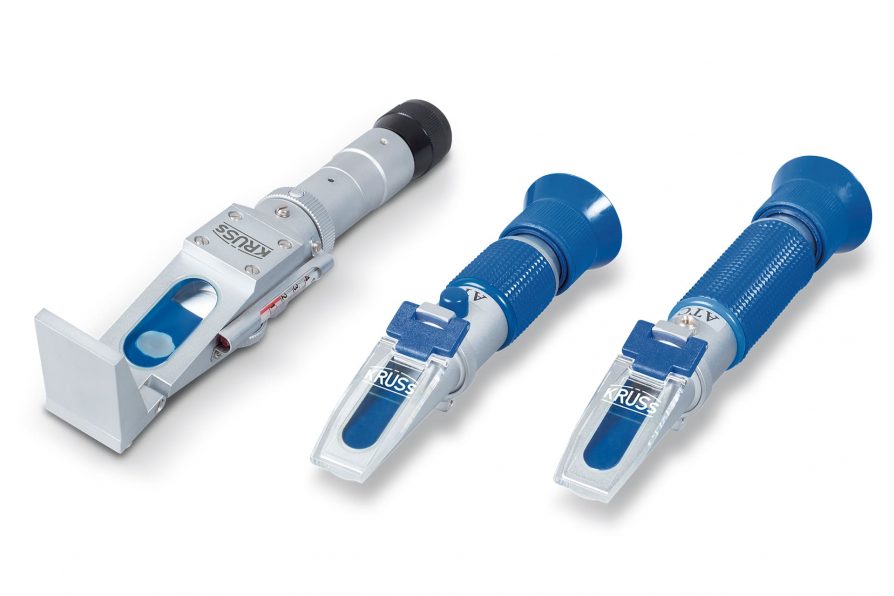 Handheld refractometer